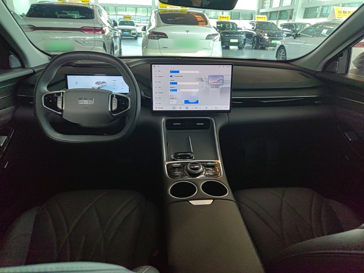Geely Galaxy L6 2025 EM-i 140km Explorer+ Edition — снимка 12