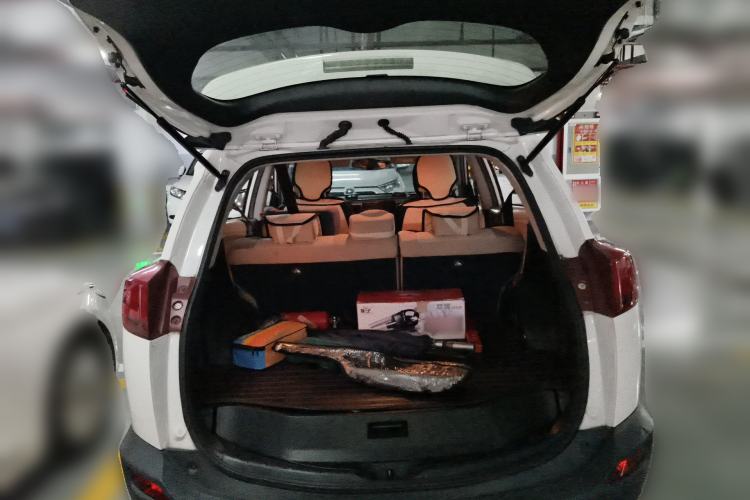 Used Toyota RAV4 2013 2.0L CVT Two-Wheel Drive Urban Edition
