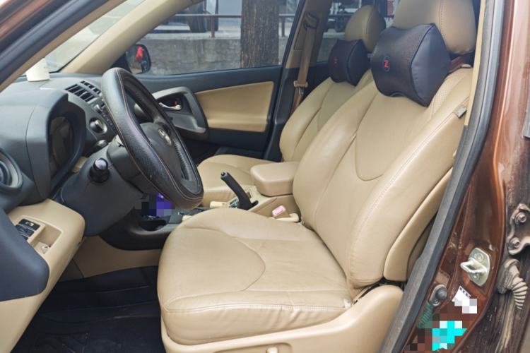 Used Toyota RAV4 2011 2.0L Automatic Luxury Edition Left Front Seat