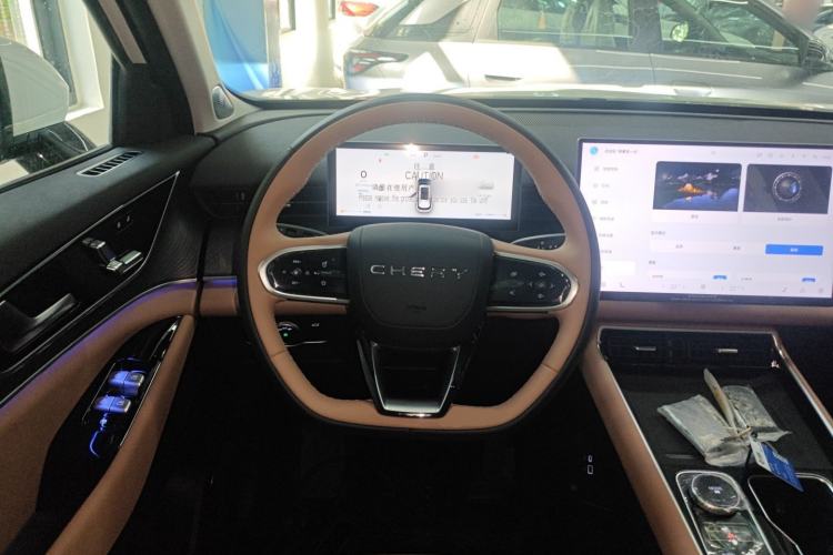 Used Chery Tiggo 8 L 2025 Model 2.0T Two-Wheel Drive Changhong Edition—5 Seaters