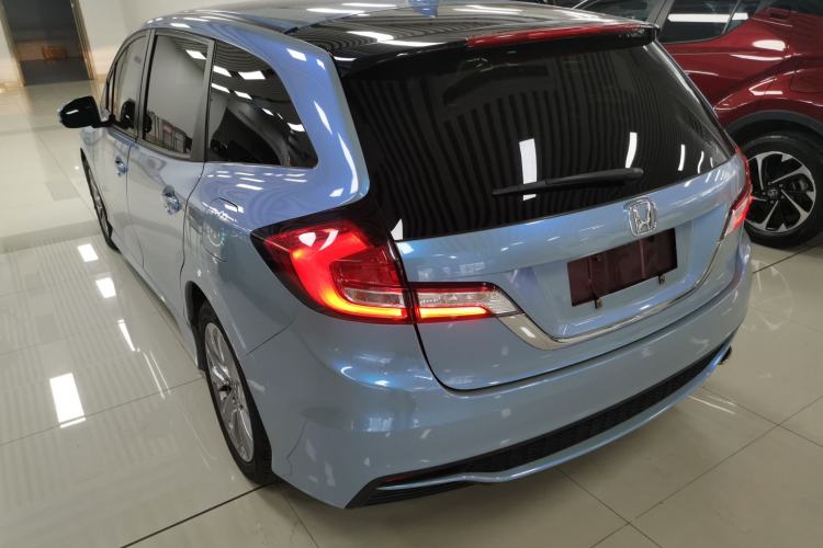 Used Honda Jade 2017 1.8L automatic Comfort version 5 seats Exterior 2