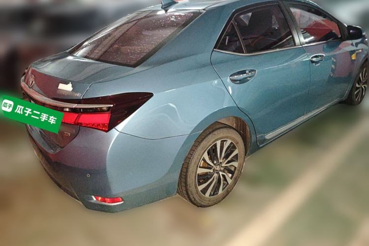 Used Toyota Corolla 2016 Dual-Engine 1.8L E-CVT Elite Edition