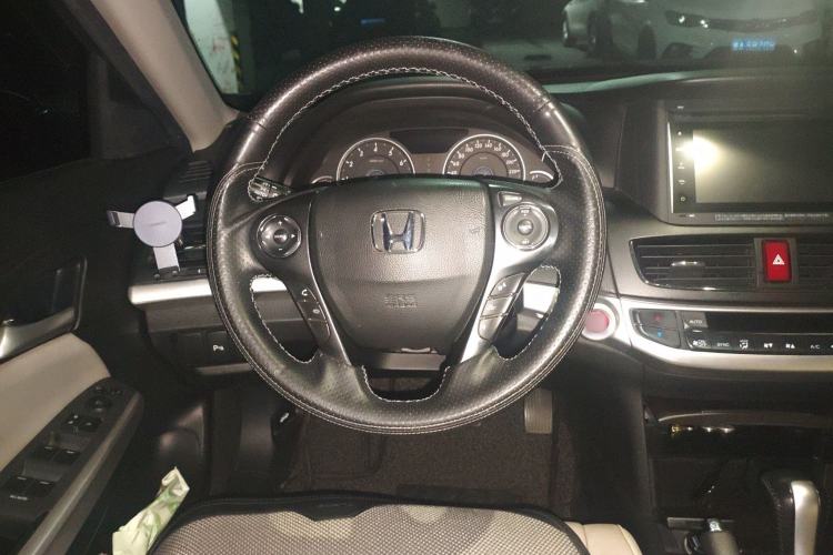 Used Honda Crosstour 2014 2.4L Luxury Edition