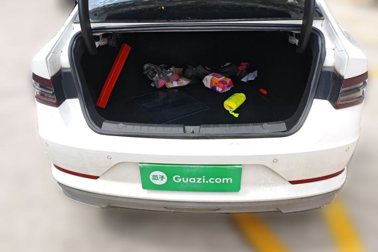 Used BYD Qin Pro 2019 Super Edition 1.5TI Automatic Smart Connect FENGSHANG Model China VI Standard
