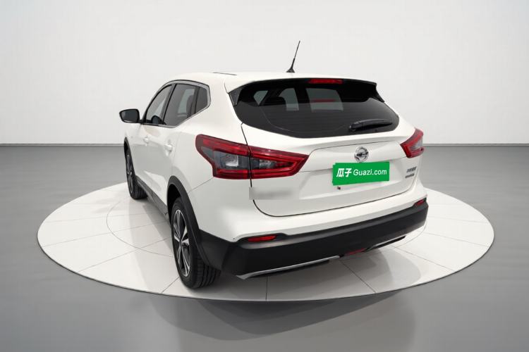 Used Nissan Qashqai 2019 2.0L CVT Luxury Edition Exterior 2