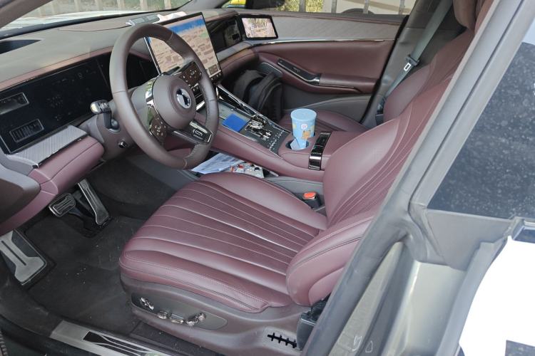 Used Denza Z9GT 2024 1100 4x4 Ultra First Edition Left Front Seat