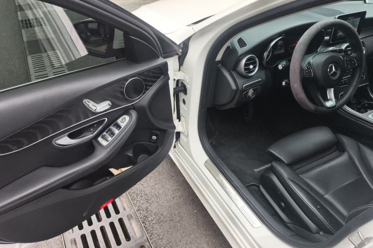 Used Mercedes-Benz C-Class 2017 Facelift C 200 Station Wagon
