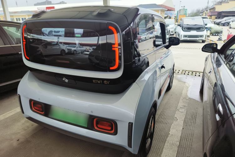Used Baojun KiWi EV 2021 Designer Lithium Iron Phosphate