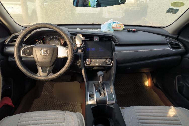 Used Honda Civic 2016 180TURBO CVT Comfort Version
