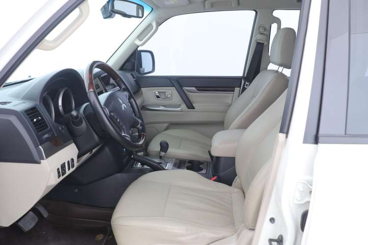 Used Mitsubishi Pajero (Parallel Import) 2018 V97 3.8L 5-Door GLS Sunroof – U.S. Specification
