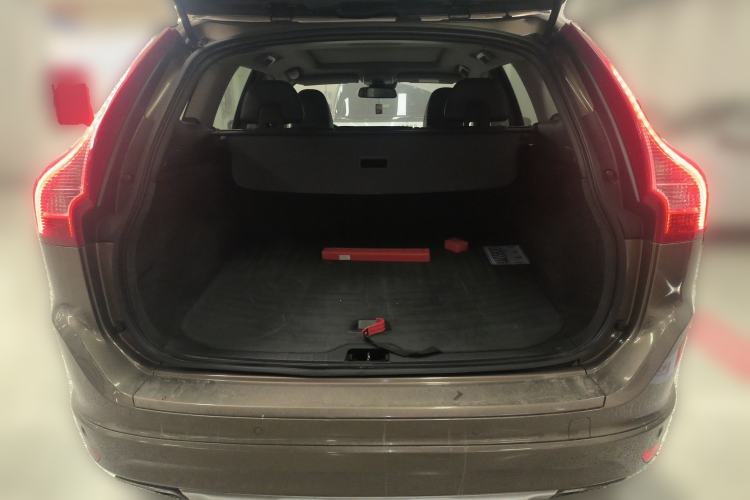 Used Volvo XC60 2015 T5 Smart Upgrade Model Trunk