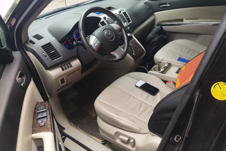 Used Mazda 8 2013 2.5L Ultimate Edition
