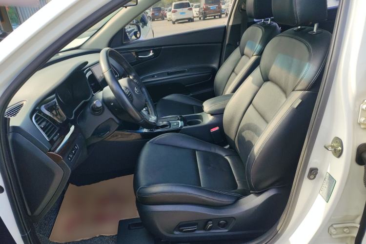 Used Kia K4 2014 1.8L Automatic DLX Left Front Seat