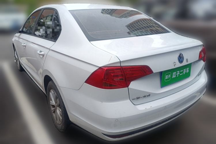 Used Volkswagen Bora 2016 1.6L Manual Fashion Edition
