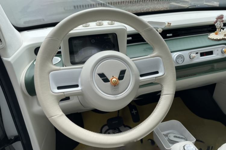 Used Wuling Hongguang MINIEV 2022 GAMEBOY 300km Enthusiast Model with Lithium Iron Phosphate
