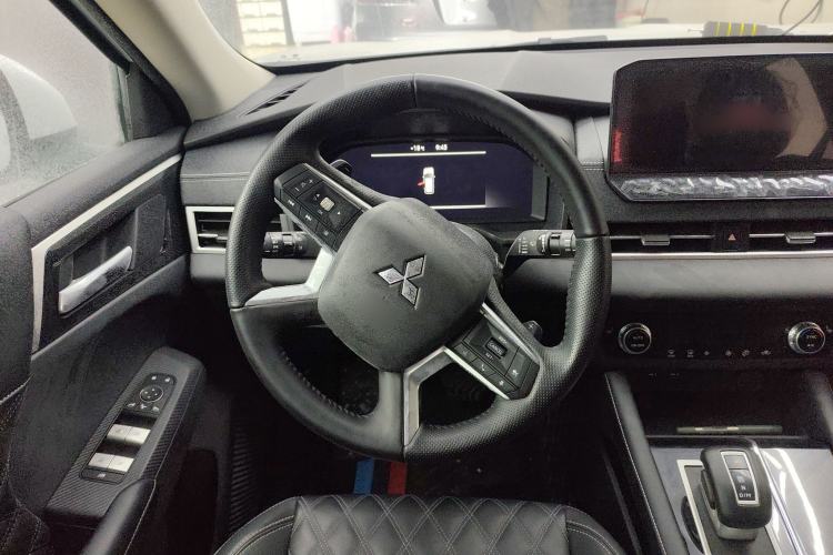 Used Mitsubishi Outlander 2023 1.5T CVT Four-Wheel Drive Prestige Edition 7 Seats
