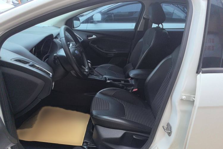 Used Ford Focus 2017 Hatchback 1.6L Automatic Fashion Edition Smart Drive Version