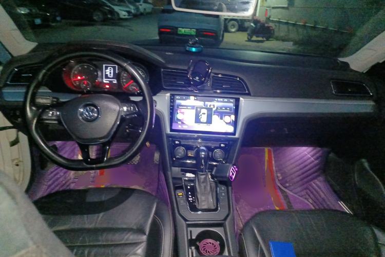 Used Volkswagen Lamando 2017 280TSI DSG Comfort Edition
