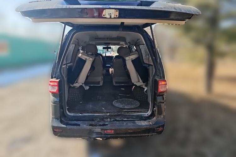 Used FORTHING Lingzhi 2019 M5L 1.6L 7-Seater Luxury Model China VI Standard Trunk