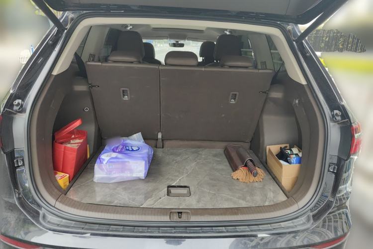 Used Volkswagen Viloran 2020 330TSI Luxury Edition
