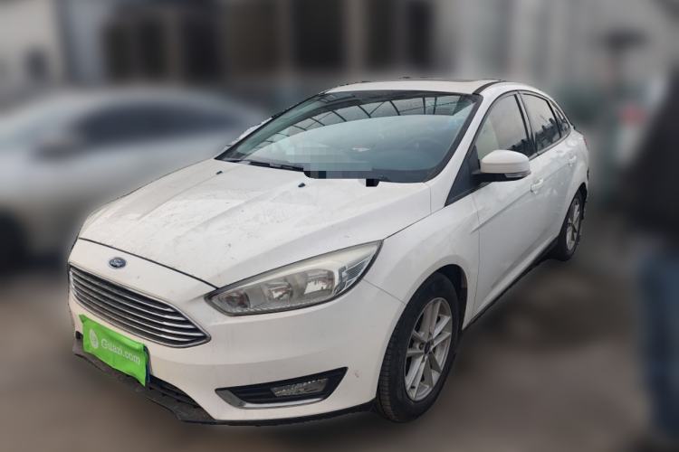 Used Ford Focus 2015 Sedan 1.6L Manual Fashion Edition