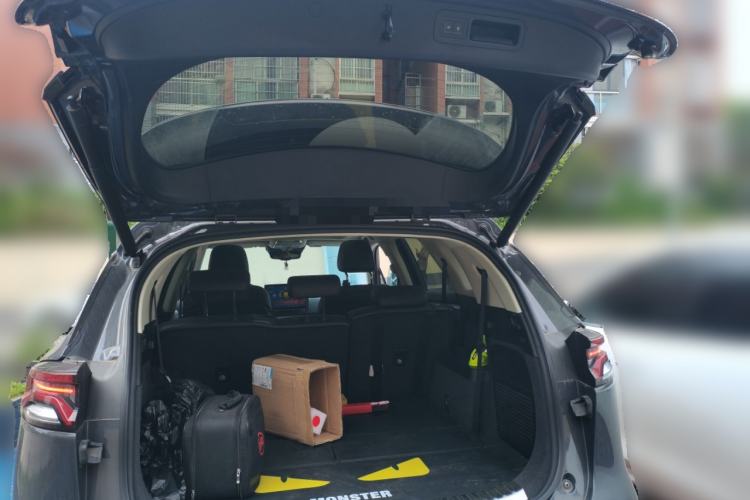 Used BYD Tang New Energy 2018 DM 2.0T All-Wheel Drive Smart Connectivity Luxury Model 7 Seats China V Emission Standard