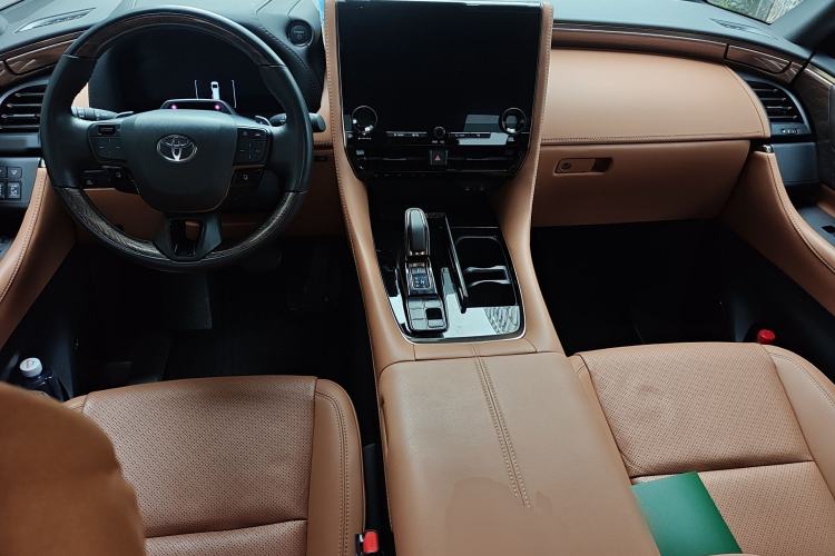 Used Toyota Alphard 2024 Dual-Engine 2.5L Prestige Edition Center Console