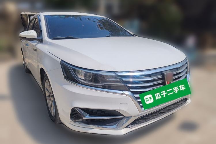 Used Roewe i6 New Energy 2017 45T Hybrid Connect & Smart Enjoyment Edition Front Right 45 Deg