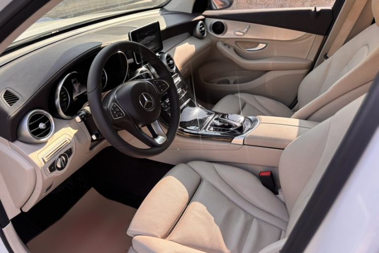 Used Mercedes-Benz GLC 2018 GLC 200 4MATIC
