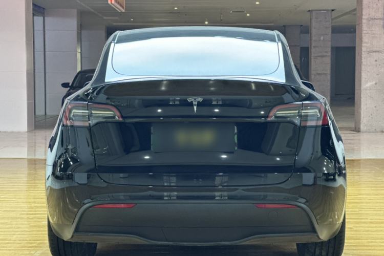 Used Tesla Model Y 2023 Rear-Wheel-Drive Version