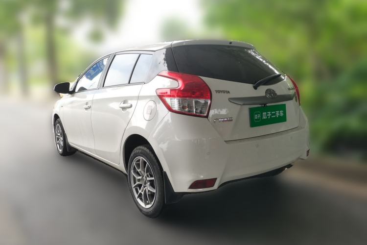 Used Toyota YARiS L Zhi Xuan 2015 1.5E Automatic Charm Edition
