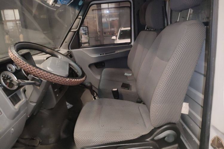 Used Iveco Daily 2017 2.8T V35 Cargo Van Mid-Roof 3/6 Seats 43S5
