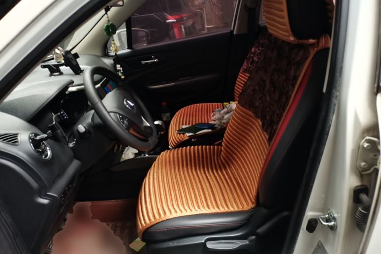 Used CHANGAN CS15 2016 1.5L Manual Fashion Edition
