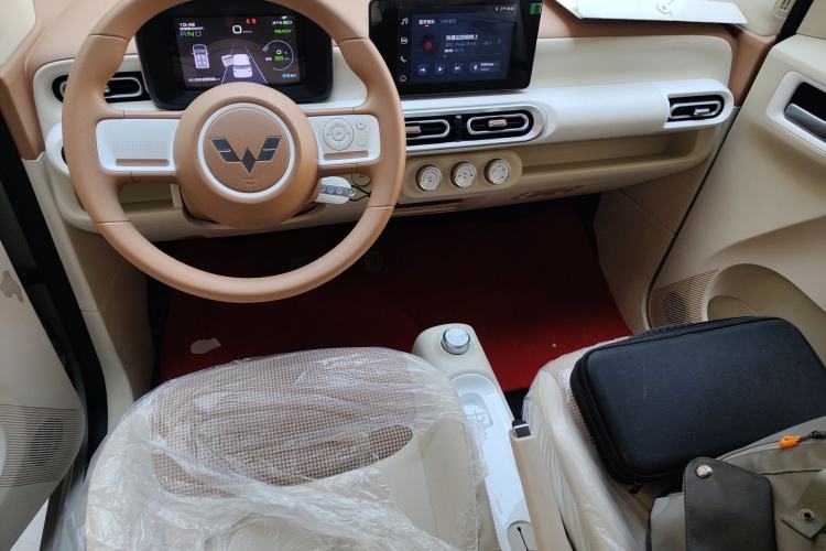 Used Wuling Hongguang MINIEV 2024 3rd Generation 215km Advanced Version Center Console