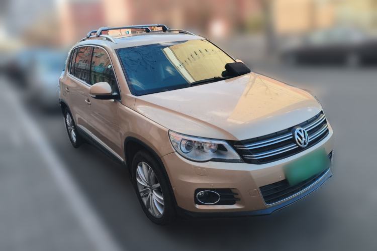 Used Volkswagen Tiguan 2012 2.0 TSI Automatic All-Wheel Drive Flagship Edition Front Right 45 Deg