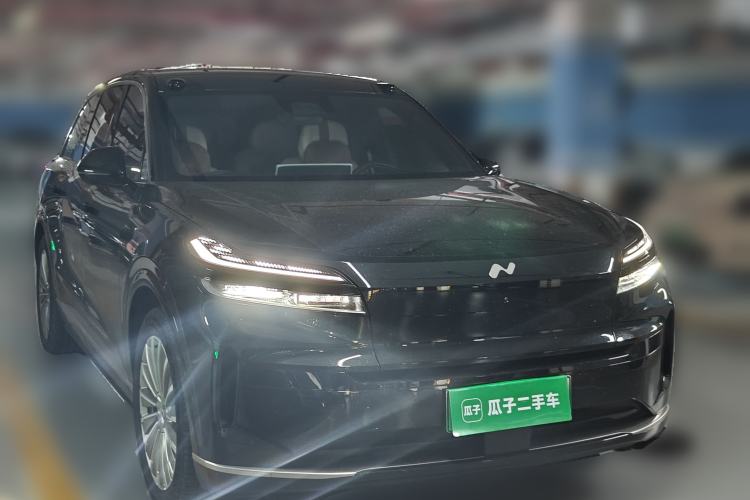 Used ONVO Luxeed L90 2025 Model—Ultra Six-Seater Version
