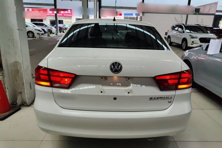 Used Volkswagen Santana 2015 1.6L Manual Comfort Edition