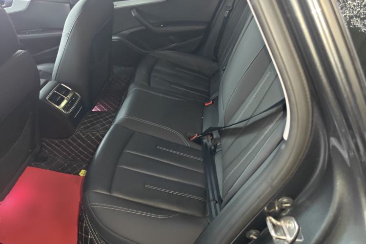 Used Audi A4L 2022 40 TFSI Luxury Prestige Edition
