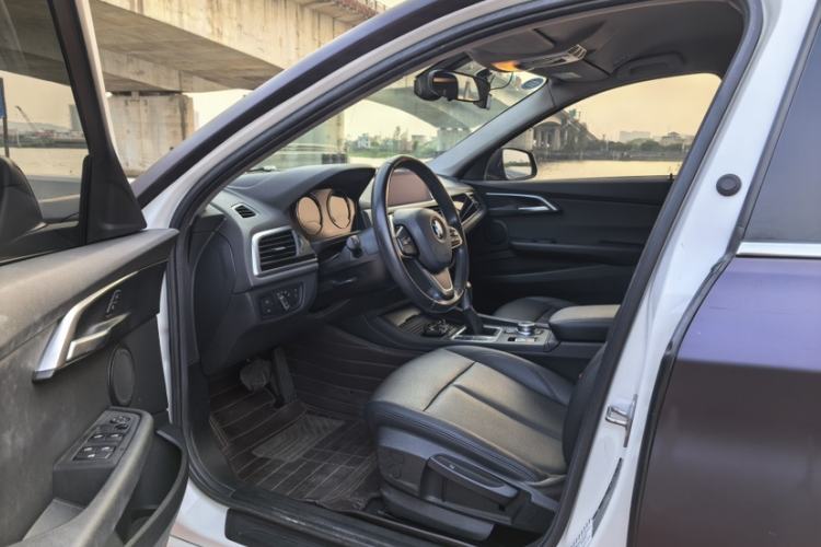 Used BMW 1 Series 2019 118i Fashion Model Exterior 8