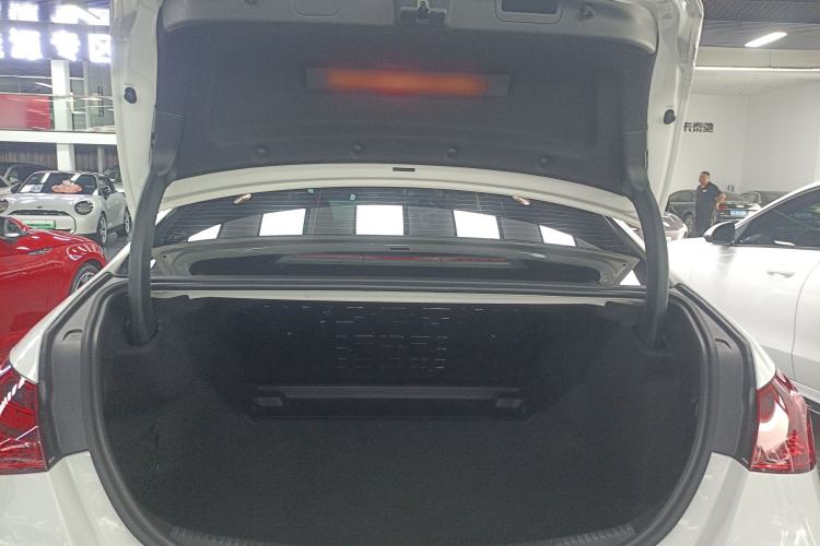 Used Mercedes-Benz C-Class 2024 Second Facelift C 260 L Sport Edition
