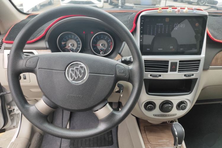 Used Buick Excelle 2015 1.5L Automatic Classic Model Center Console