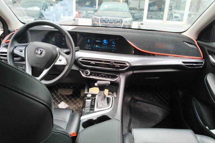 Used CHANGAN Eado 2021 PLUS 1.6L GDI CVT Luxury Model Center Console