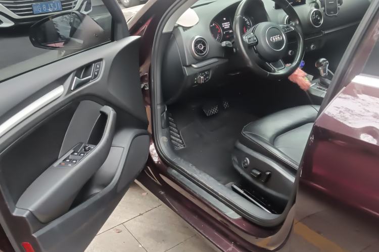 Used Audi A3 2014 Limousine 35 TFSI Automatic Fashion Model