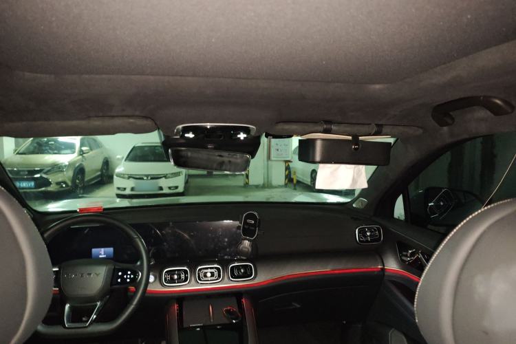 Used Chery Tiggo 9 2025 2.0T Dual-Clutch Two-Wheel Drive Luxury Edition 5 Seats