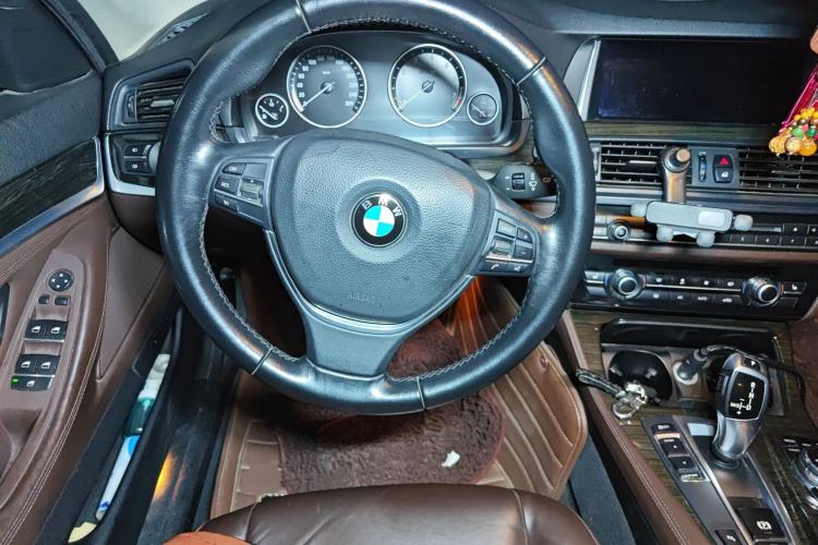 Used BMW 5 Series 2014 525Li Luxury Design Package
