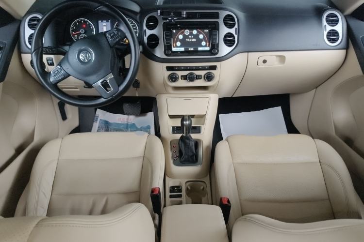 Used Volkswagen Tiguan 2013 1.8TSI Automatic Two-Wheel Drive Luxury Model Center Console
