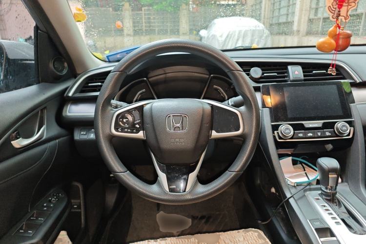Used Honda Civic 2016 220TURBO CVT Luxury Edition Steering Wheel