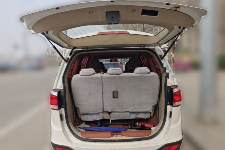 Used Baojun 730 2014 1.5L manual standard trim 7 seats