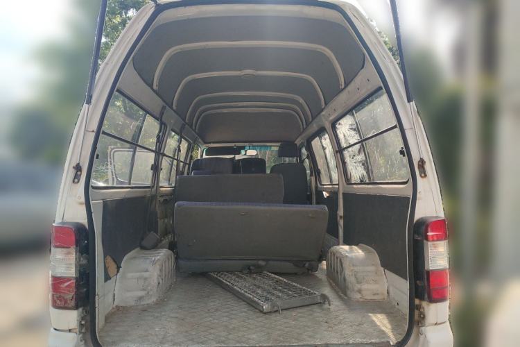 Used Foton Scenic 2014 2.0L Express Classic Short-Wheelbase High-Roof 491EQ4A
