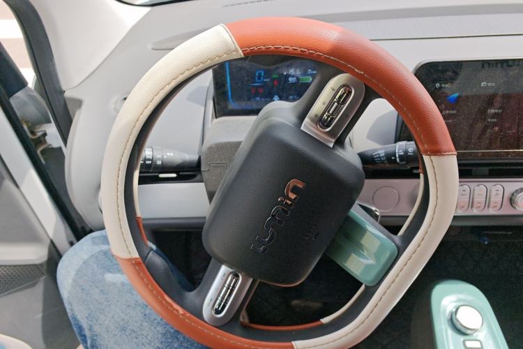 Used CHANGAN NEVO Lumin 2022 155 km – Refreshingly Sweet Edition Steering Wheel